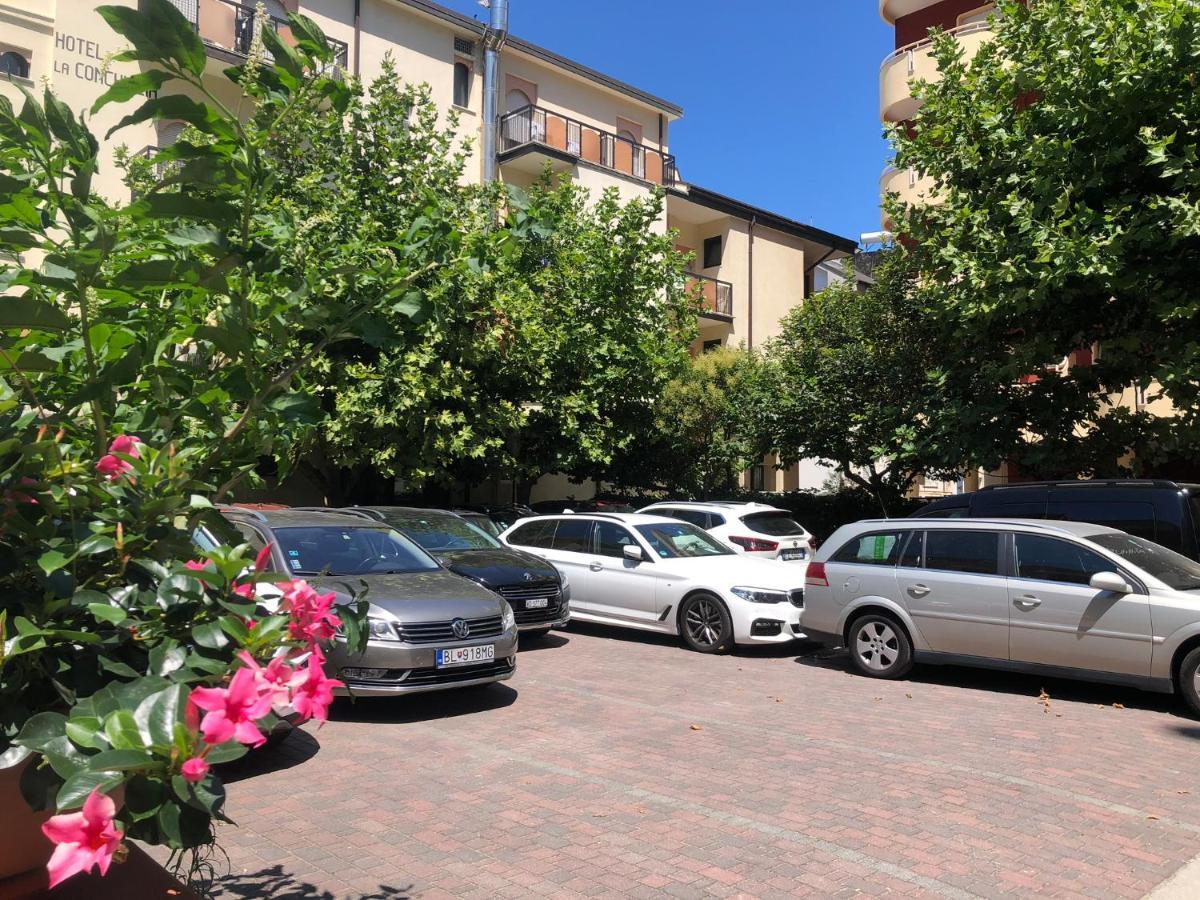 Hotel La Conchiglia ベラーリア・イジェア・マリーナ エクステリア 写真