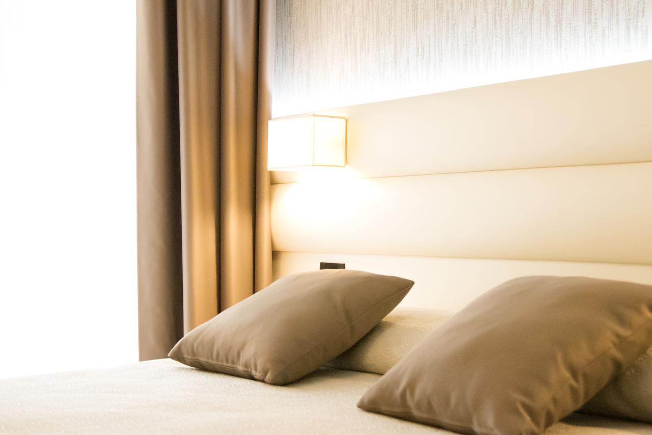 Hotel La Conchiglia ベラーリア・イジェア・マリーナ エクステリア 写真
