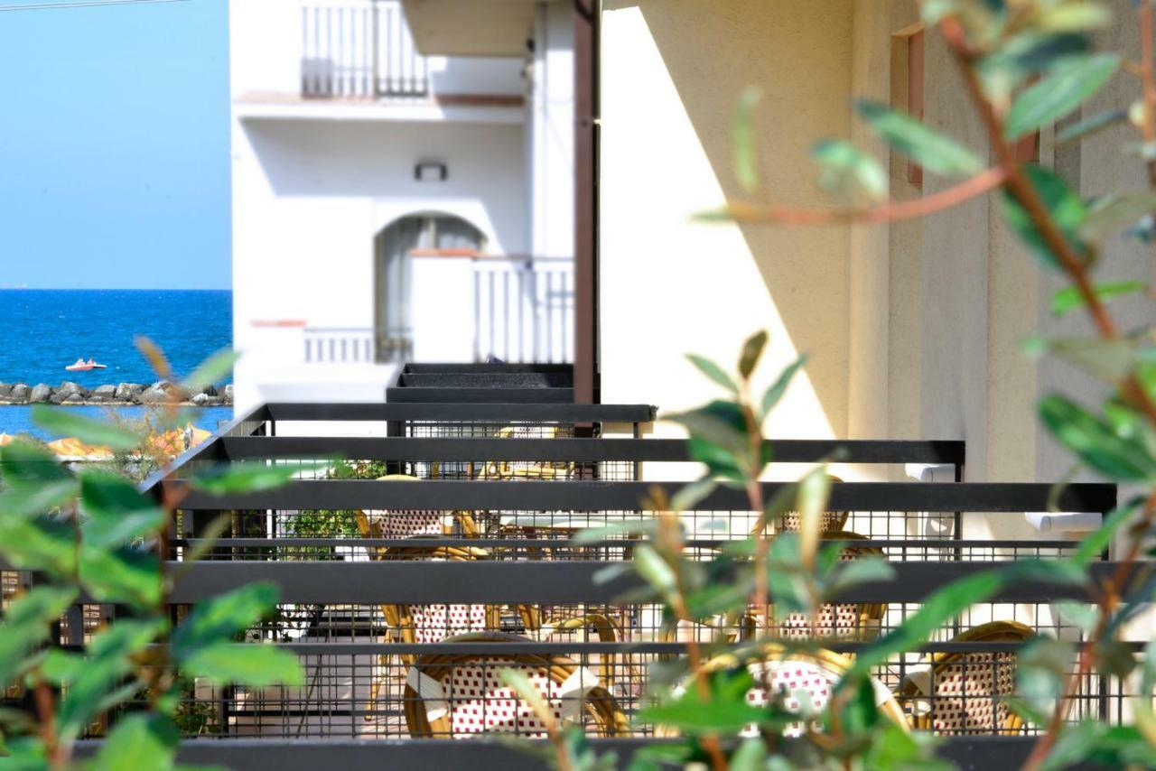 Hotel La Conchiglia ベラーリア・イジェア・マリーナ エクステリア 写真